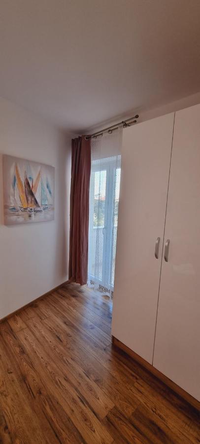 Apartmani Palma Novalja Exterior photo