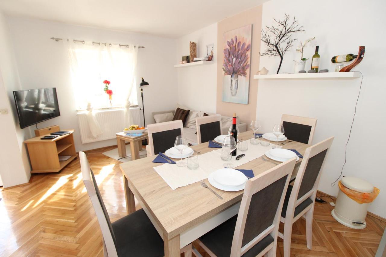 Apartmani Palma Novalja Exterior photo